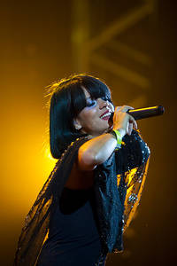 2009-07-04 - Lily Allen från Roskildefestivalen, Roskilde