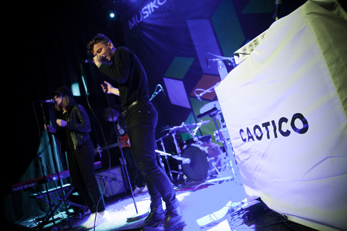 2014-10-01 - Caotico & Winhill/Loosehill från Guitars, Umeå