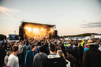 2014-07-12 - Områdesbilder från Trænafestivalen, Træna