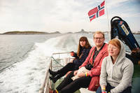 2014-07-12 - Områdesbilder från Trænafestivalen, Træna