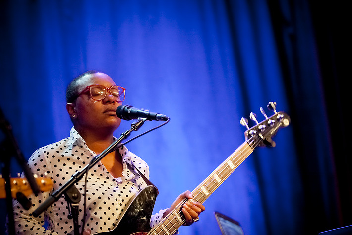 2014-11-01 - Meshell Ndegeocello från Fasching, Stockholm