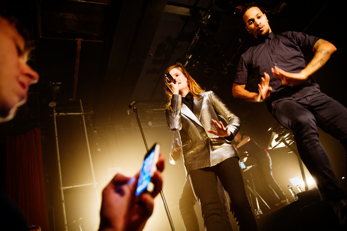 2014-11-06 - Christine and the Queens från Södra Teatern, Stockholm