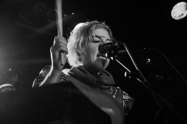 2014-11-14 - tUnE-yArDs från Debaser Strand, Stockholm