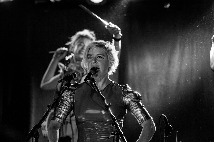 2014-11-14 - tUnE-yArDs från Debaser Strand, Stockholm