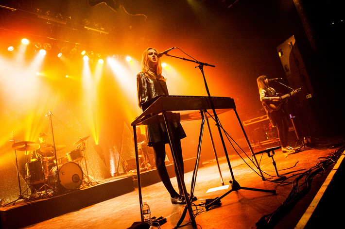 2014-11-22 - First Aid Kit från The Vic Theatre, Chicago