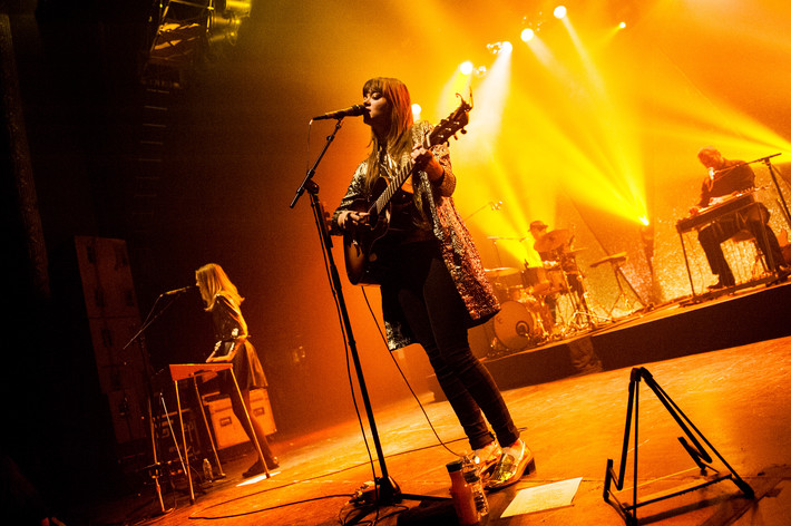 2014-11-22 - First Aid Kit från The Vic Theatre, Chicago