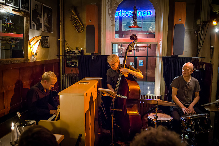 2014-11-27 - Joona Toivanen Trio från Glenn Miller Café, Stockholm