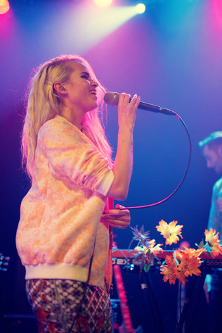 2014-11-20 - Kyla La Grange från Debaser Medis, Stockholm
