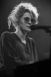 2015-01-23 - Edda Magnason från Debaser Medis, Stockholm