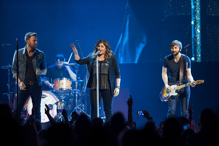 2015-03-01 - Lady Antebellum från Globen, Stockholm
