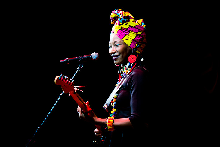 2015-03-20 - Fatoumata Diawara från Nalen, Stockholm