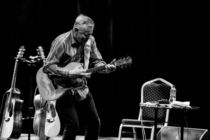 2015-03-30 - Tommy Emmanuel från Cirkus, Stockholm