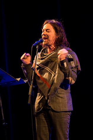 2015-04-01 - Nångång måste allting skaka från Södra Teatern, Stockholm