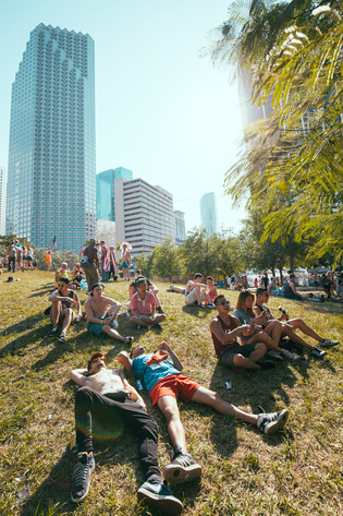 2015-03-27 - Ultra Music Festival från Suburbia, New York City