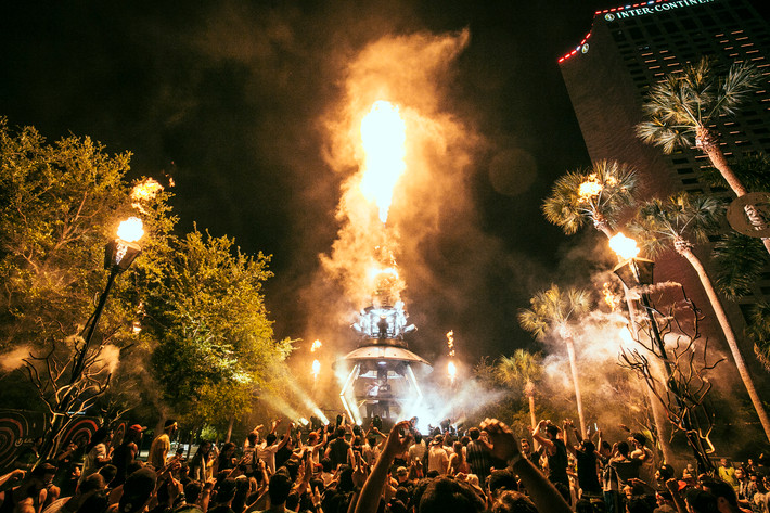 2015-03-27 - Ultra Music Festival från Suburbia, New York City