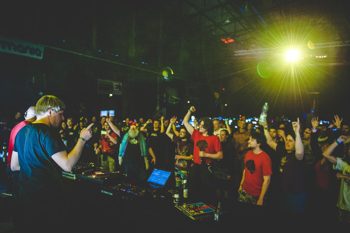 2015-04-05 - Threeway with Ronny från Revision, Saarbrücken