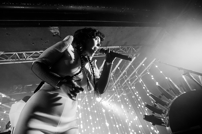 2015-04-16 - Purity Ring från Debaser Strand, Stockholm