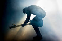 2015-05-01 - A Place to Bury Strangers från Debaser Strand, Stockholm