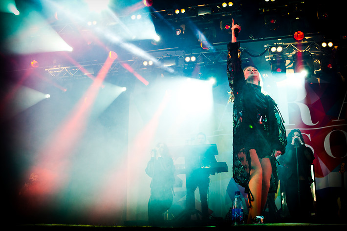 2015-05-08 - Zara Larsson från Gröna Lund, Stockholm