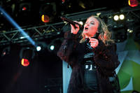 2015-05-08 - Zara Larsson från Gröna Lund, Stockholm