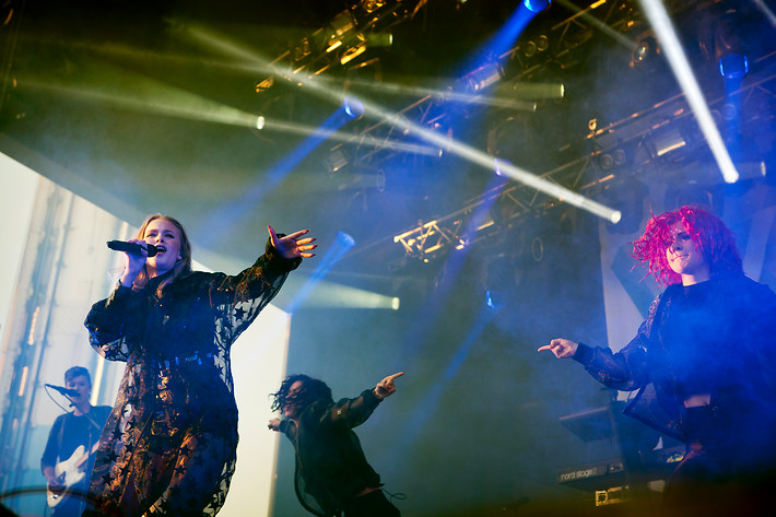 2015-05-08 - Zara Larsson från Gröna Lund, Stockholm