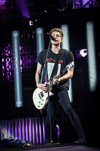 2015-05-13 - 5 Seconds of Summer från Globen, Stockholm
