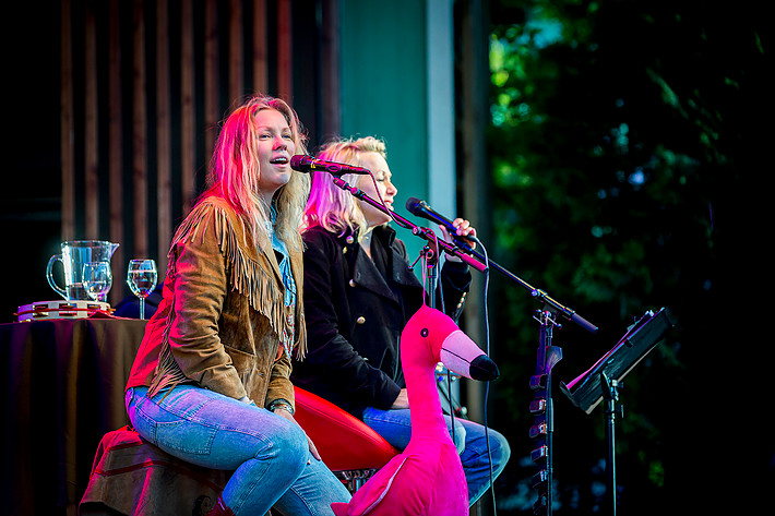 2015-05-14 - Meja och Louise från Liseberg, Göteborg
