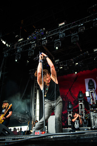 2015-05-17 - Rival Sons från MAPFRE , Columbus
