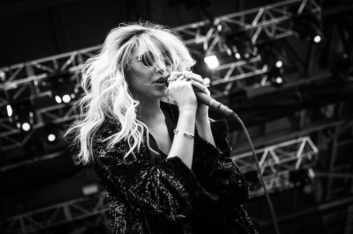 2015-05-17 - The Pretty Reckless från MAPFRE , Columbus