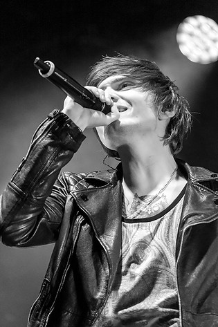 2015-06-11 - Asking Alexandria från Greenfield Festival, Interlaken