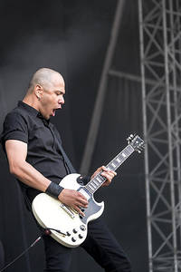 2015-06-13 - Danko Jones från Greenfield Festival, Interlaken