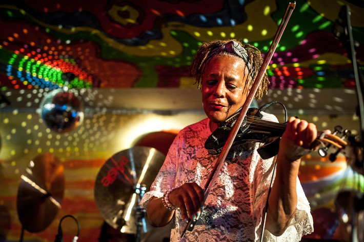 2015-06-12 - Idris Ackamoor & The Pyramids från Psykjunta, Alvesta
