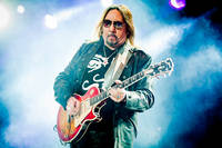 2015-06-17 - Ace Frehley från Gröna Lund, Stockholm