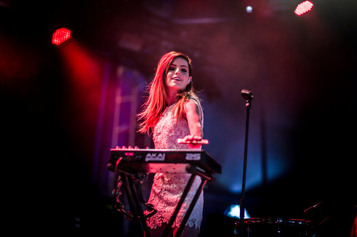 2015-06-25 - Echosmith från Bråvalla, Norrköping