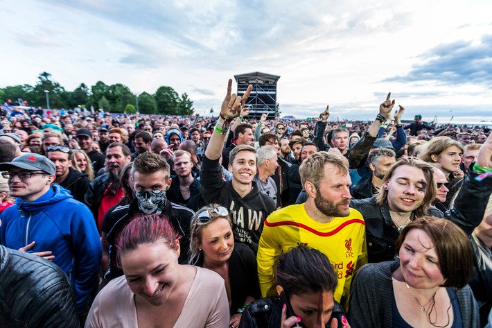 2015-06-25 - Danko Jones från Bråvalla, Norrköping