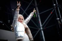 2015-06-25 - Rebecca & Fiona från Bråvalla, Norrköping