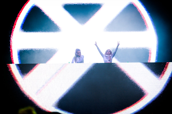 2015-06-25 - Rebecca & Fiona från Bråvalla, Norrköping