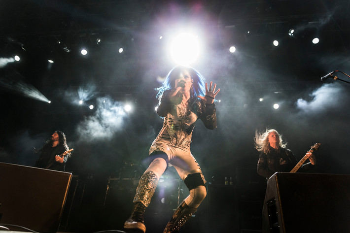 2015-06-24 - Arch Enemy från Bråvalla, Norrköping