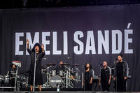 2015-06-26 - Emeli Sandé från Bråvalla, Norrköping