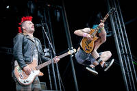 2015-06-26 - NOFX från Bråvalla, Norrköping
