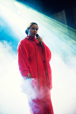 2015-06-26 - Seinabo Sey från Bråvalla, Norrköping
