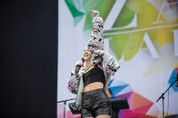 2015-06-27 - Zara Larsson från Bråvalla, Norrköping