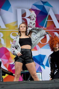 2015-06-27 - Zara Larsson från Bråvalla, Norrköping
