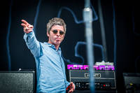2015-07-01 - Noel Gallagher's High Flying Bird från Roskildefestivalen, Roskilde
