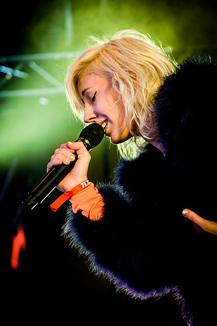 2015-07-02 - Veronica Maggio från Roskildefestivalen, Roskilde