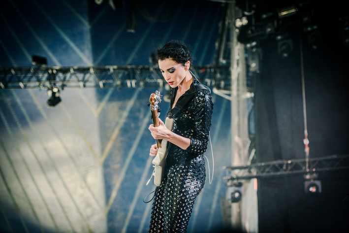 2015-07-02 - St. Vincent från Roskildefestivalen, Roskilde