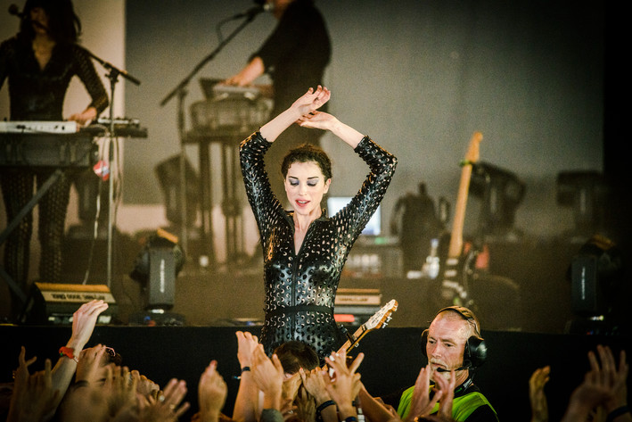 2015-07-02 - St. Vincent från Roskildefestivalen, Roskilde
