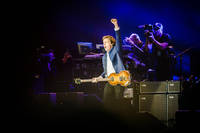 2015-07-04 - Paul McCartney från Roskildefestivalen, Roskilde