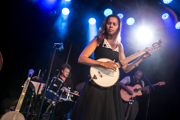 2015-07-06 - Rhiannon Giddens från Gröna Lund, Stockholm