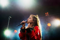2015-07-10 - Tove Styrke från Luleå Hamnfestival, Luleå